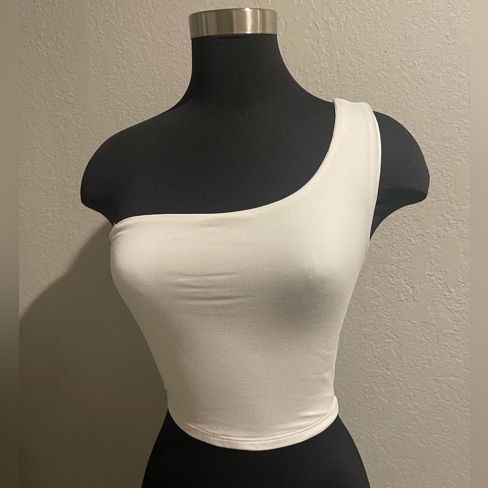 White crop top with string back